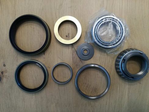 Repair kit wheel bearing rear 115 586 06 35 / 123 350 00 68