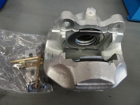 Brake caliper front left